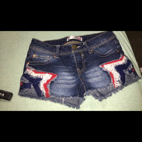 Shorts - Picture 1 of 1